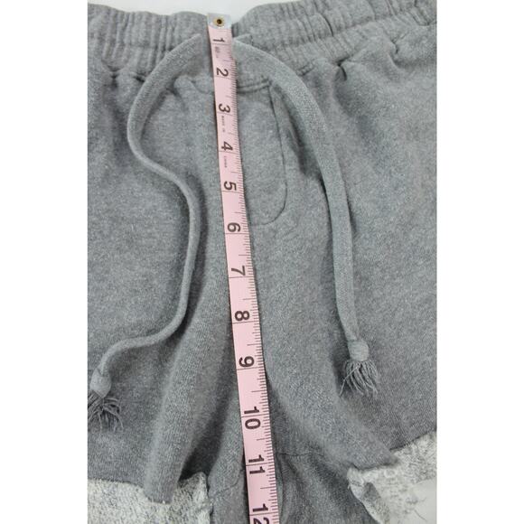 Arizona Jean Co Gray Raw Hem Sweat Shorts Size Small - Picture 6 of 7